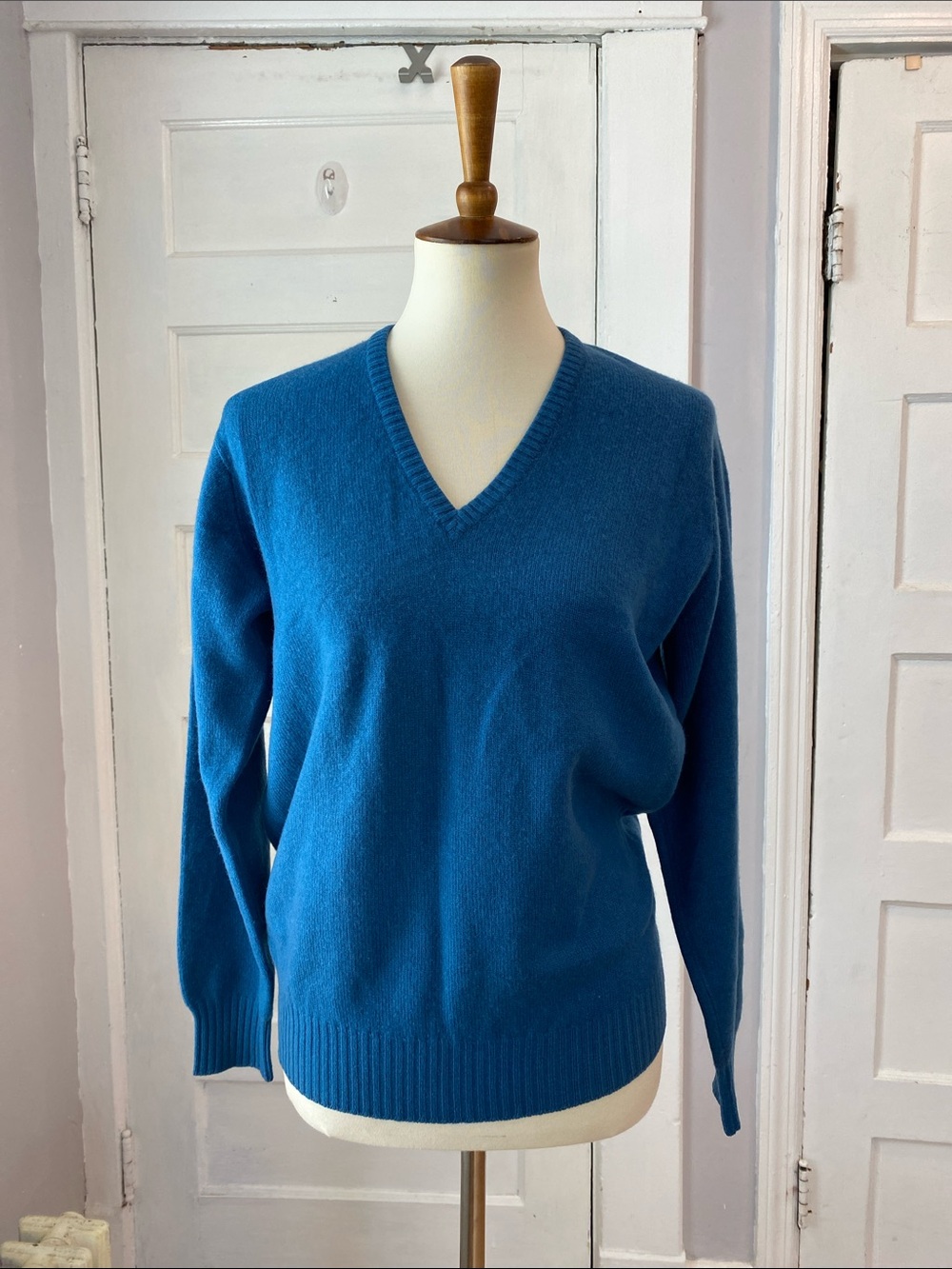 Ballantyne Vintage 100% Cashmere Mens V Neck Sweater, Size S